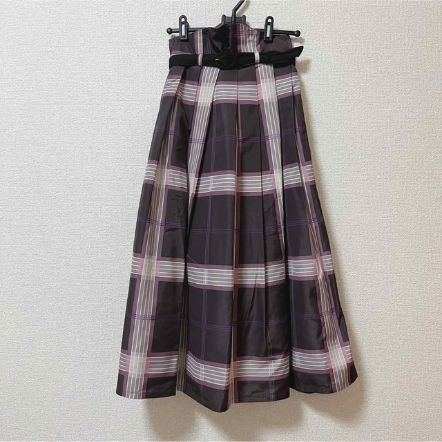 極美品】アンアナザーアンジェラス セミタイトロングスカート カーキの