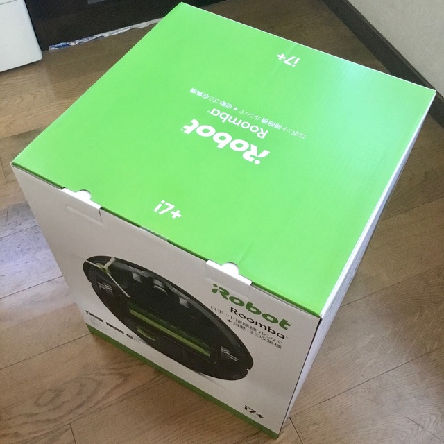 iRobot(アイロボット)の《新品未開封》ルンバ I7+アイロボット 自動掃除ロボット i755060 スマホ/家電/カメラの生活家電(掃除機)の商品写真