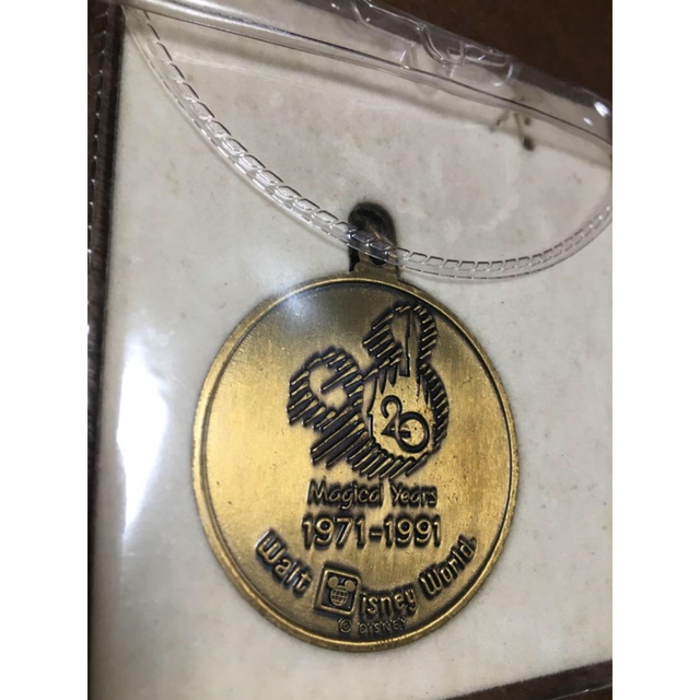 人気ブランドの ウォルト ディズニー 生誕100周年記念メダル zseo