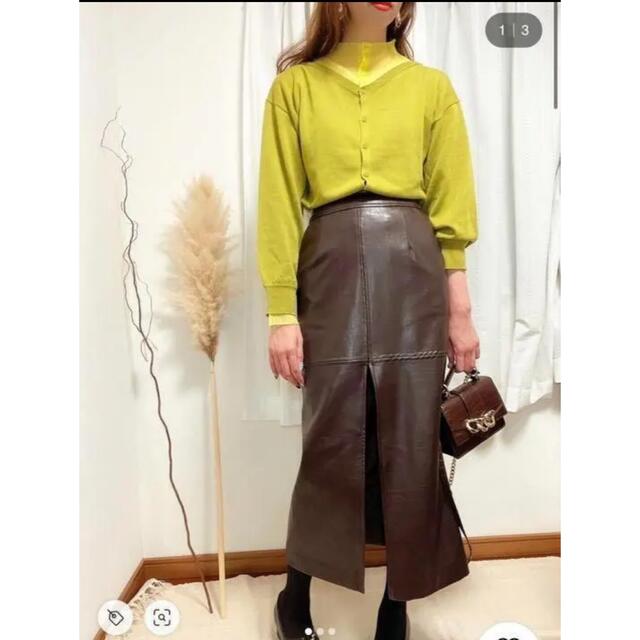 Ameri VINTAGE(アメリヴィンテージ)のDEEP SLIT FAKE LEATHER SKIRT レディースのスカート(ロングスカート)の商品写真