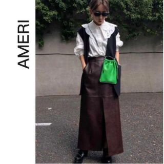 アメリヴィンテージ(Ameri VINTAGE)のDEEP SLIT FAKE LEATHER SKIRT(ロングスカート)