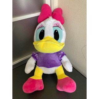 ディズニー(Disney)の新品未使用　デイジー　ぬいぐるみ　ディズニー　ピクサー　可愛い　即日発送(キャラクターグッズ)