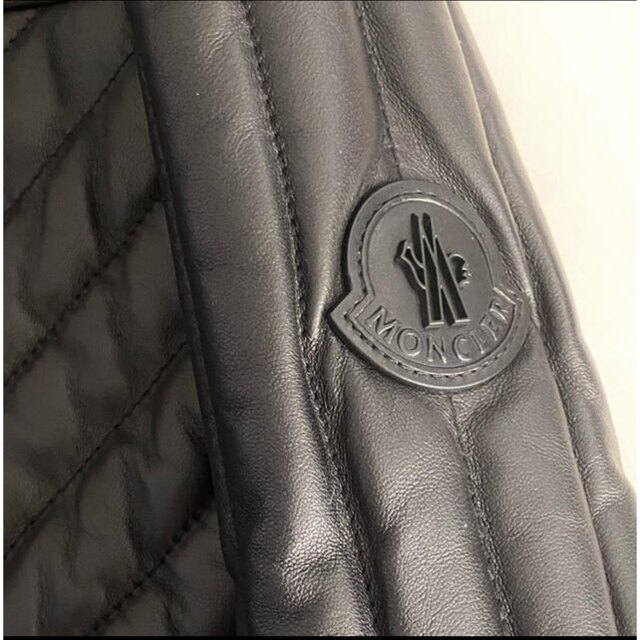 MONCLER(モンクレール)の★MONCLER モンクレール★黒 FLAMANT 羊革 ライダース ジャケット レディースのジャケット/アウター(ライダースジャケット)の商品写真