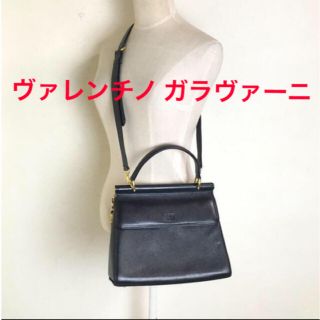 ヴァレンティノガラヴァーニ(valentino garavani)のヴァレンティノ ガラヴァーニ 黒 本革 2WAY レザー ショルダーバッグ(ショルダーバッグ)