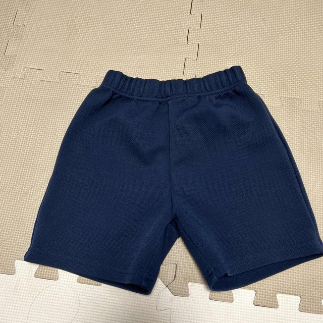 キッズ　スポーツハーフパンツ　120 紺 キッズ/ベビー/マタニティのキッズ服男の子用(90cm~)(パンツ/スパッツ)の商品写真