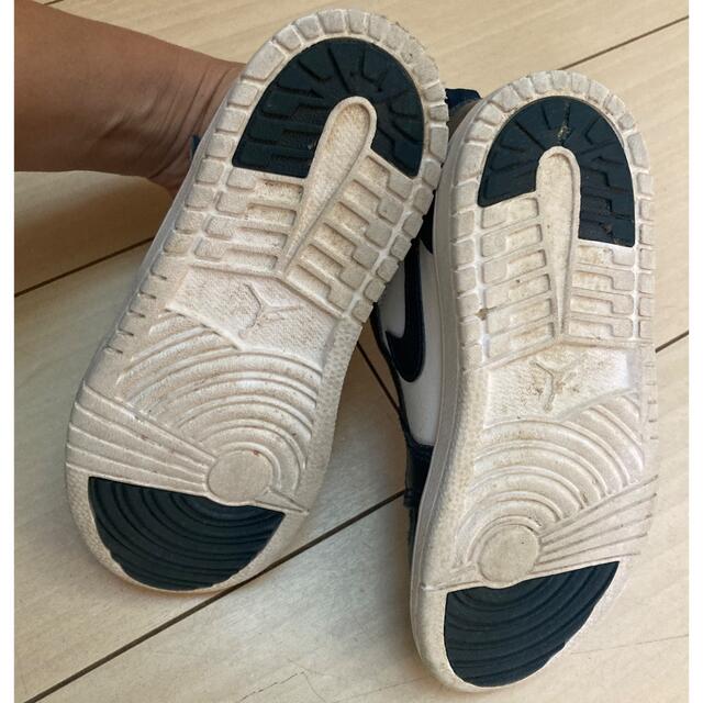 NIKE(ナイキ)のジョーダン　キッズ キッズ/ベビー/マタニティのキッズ靴/シューズ(15cm~)(スニーカー)の商品写真