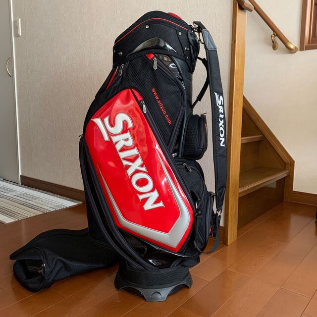 バッグ超カッコ良い❗️SRIXON豪華3点式エナメルキャディバッグ⛳️ブラック/レッド