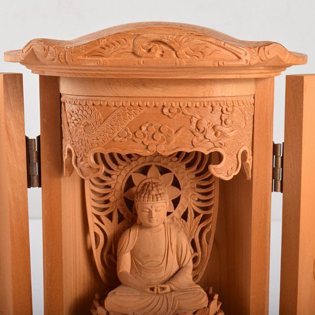 工芸美術大師 虞定良作 木彫 釈迦如来像 仏像 観音開逗子付 D R5080 工芸美術大師 虞定良作 木彫 釈迦如来像 仏像 観音開逗子付 D R5080