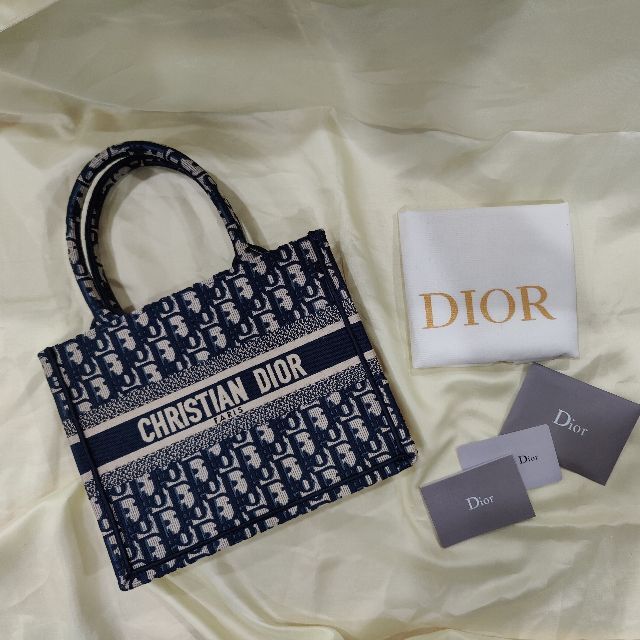 早い者勝ち】Dior ブックトート スモール vimaseguridad.com