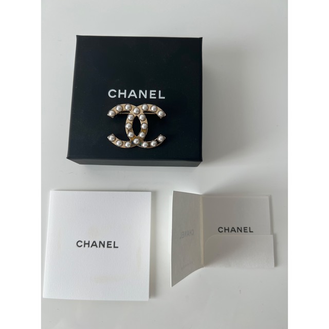 割引価格 CHANEL シャネルCHANEL♡パールブローチ 極美品 - ブローチ+