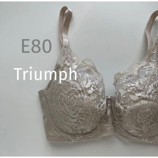 トリンプ(Triumph)のトリンプ  E80 グレー　フルカップブラ　レースブラ　大きいサイズ　花柄レース(ブラ)