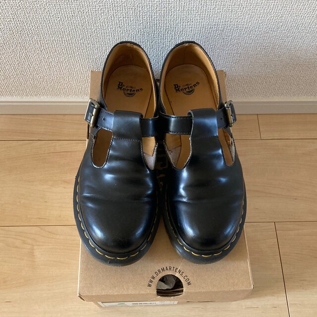 Dr.Martens(ドクターマーチン)のDR.Maartins POLLY (Tバーシューズ) レディースの靴/シューズ(ローファー/革靴)の商品写真