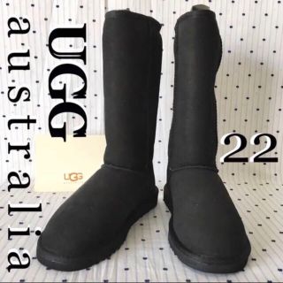 アグ(UGG)のＵＧＧAustraliaアグムートンブーツclassicＴＡＬＬ22cm １点物(ブーツ)