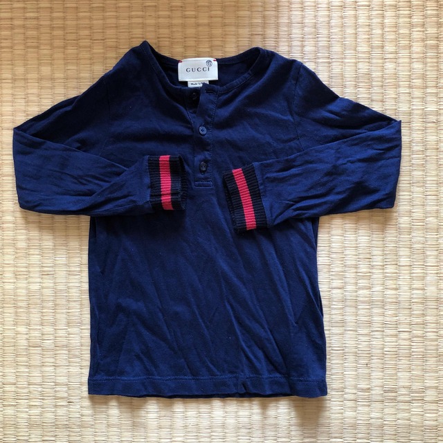 Gucci(グッチ)のGUCCI  キッズ　100 キッズ/ベビー/マタニティのキッズ服男の子用(90cm~)(Tシャツ/カットソー)の商品写真