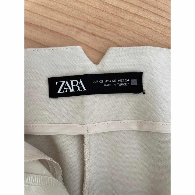 ZARA(ザラ)のZARAジョガーウエストパンツ レディースのパンツ(カジュアルパンツ)の商品写真