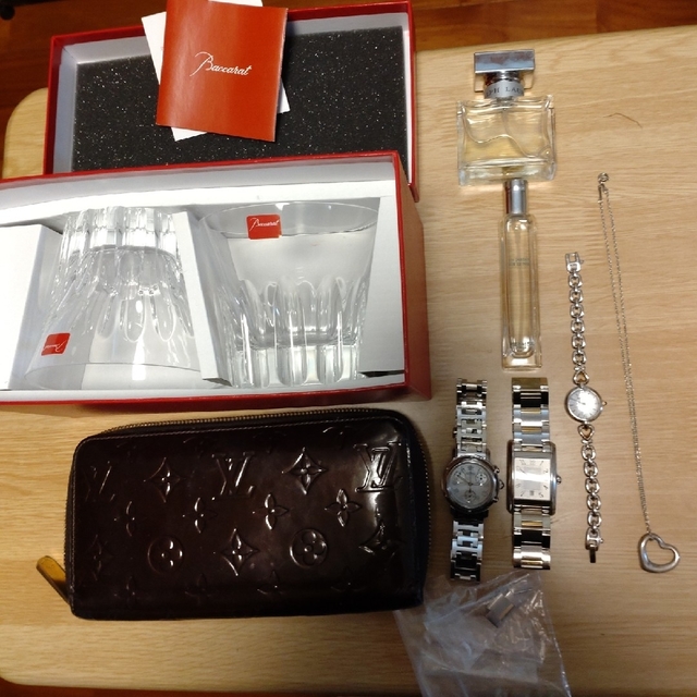 100%正規品 Hermes - 腕時計3本香水2本ネックレス1点財布1点グラス1点