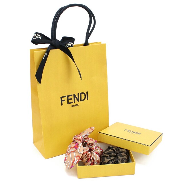新品未使用品❤︎】FENDI シュシュ 2個セット フェンディ - www