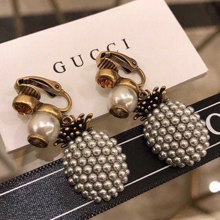 Gucci - GUCCI グラスパール モンキーピアスの通販 by とも's shop 