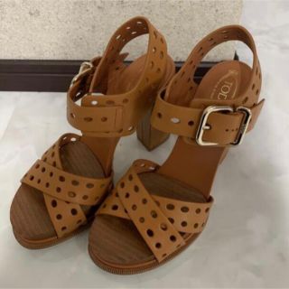 トッズ サンダル(レディース)の通販 200点以上 | TOD'Sのレディースを ...