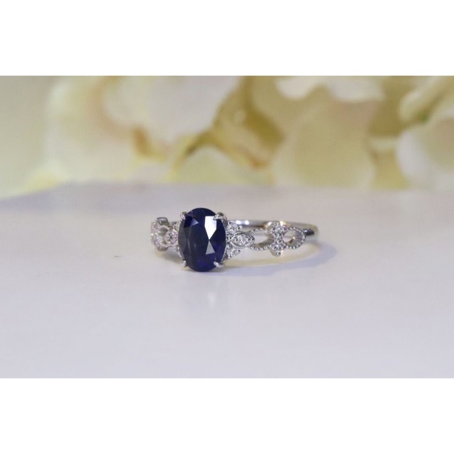 ラッピング不可】 天然 f k18 リング0.67ct ダイヤ ロイヤルブルー