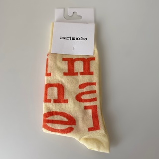 マリメッコ(marimekko)のマリメッコ レディース 靴下 オレンジ ロゴ ソックス(ソックス)
