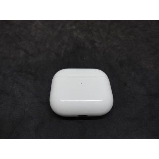 アップル(Apple)のApple純正 AirPods 第3世代用　ワイヤレス充電器のみ(ヘッドフォン/イヤフォン)