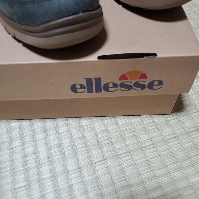 エレッセ　ellesse ブーツ　グレー　雪　雨　防寒　22.5 23.0 レディースの靴/シューズ(ブーツ)の商品写真