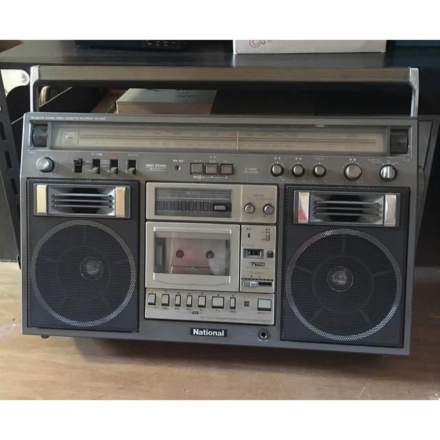 スマホ/家電/カメラ昔、昔のラジオです。