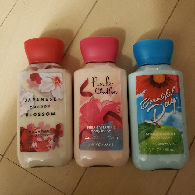 往復送料無料 Bath and Body works ボディークリーム