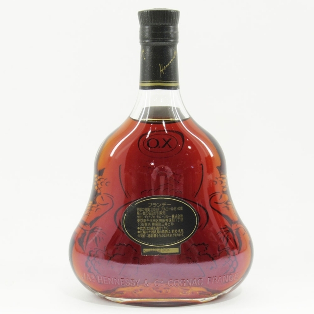 Hennessy ヘネシー XO コニャック クリアボトル 黒キャップ 未開栓 700ml 40% 箱付き ブランデー お酒【中古】【送料無料】 食品/飲料/酒の酒(ブランデー)の商品写真