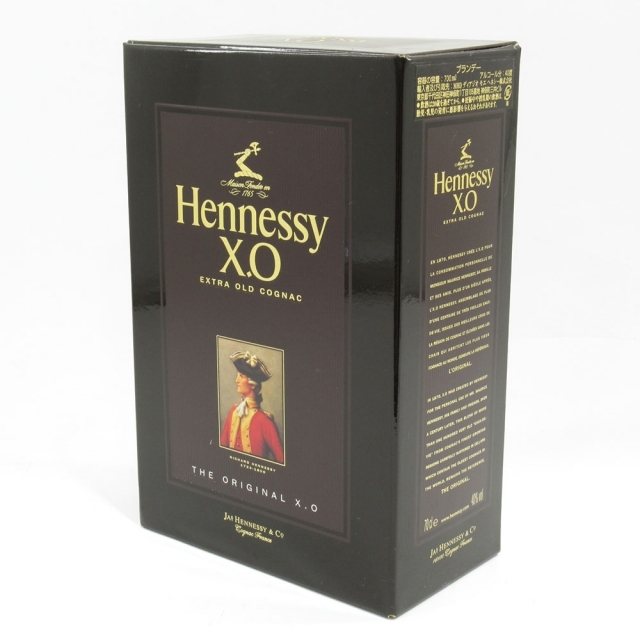 Hennessy ヘネシー XO コニャック クリアボトル 黒キャップ 未開栓 700ml 40% 箱付き ブランデー お酒【中古】【送料無料】 食品/飲料/酒の酒(ブランデー)の商品写真