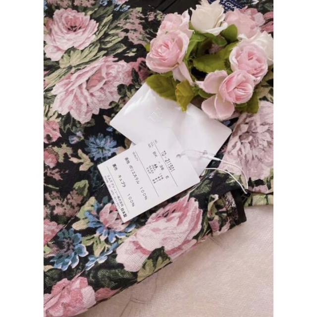 M'S GRACY - 【新品】💕エムズグレイシー💕インスタ掲載💕薔薇 M'S GRACY - 【新品】💕エムズグレイシー💕インスタ掲載💕薔薇
