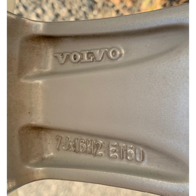 Volvo(ボルボ)のボルボ用スタッドレス・アルミ16インチ　X-ICE snow 205/55R16 自動車/バイクの自動車(タイヤ・ホイールセット)の商品写真