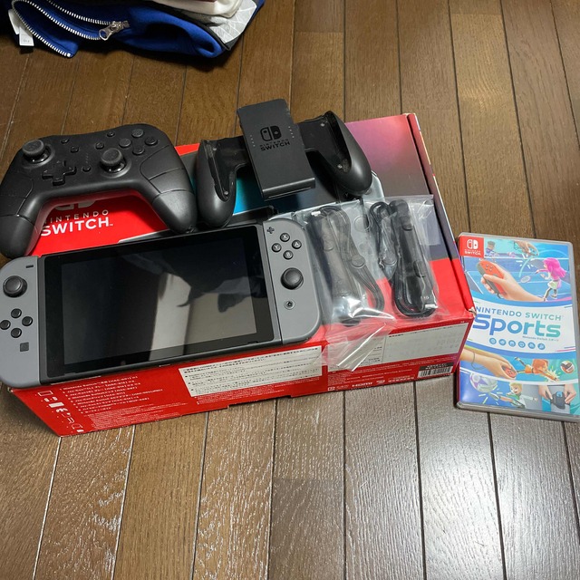 Nintendo Switch(ニンテンドースイッチ)のあぶ様専用 エンタメ/ホビーのゲームソフト/ゲーム機本体(家庭用ゲーム機本体)の商品写真