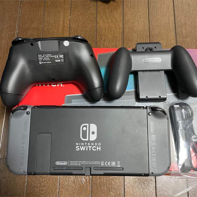 Nintendo Switch(ニンテンドースイッチ)のあぶ様専用 エンタメ/ホビーのゲームソフト/ゲーム機本体(家庭用ゲーム機本体)の商品写真