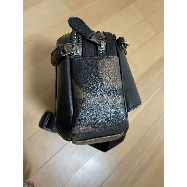 COACH(コーチ)のコーチボディーバッグ メンズのバッグ(ボディーバッグ)の商品写真