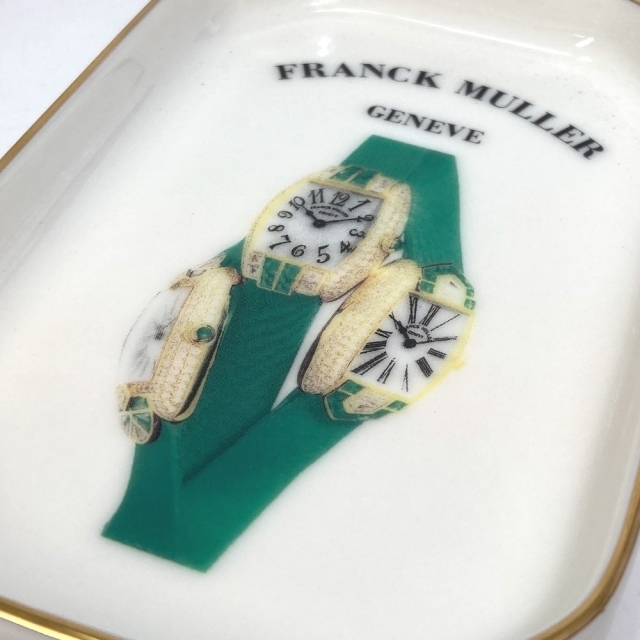 FRANCK MULLER(フランクミュラー)のフランクミュラー FRANCK MULLER 時計モチーフ カミネ ノベルティ 小物入れ 小物置き お皿 陶器 ホワイト×グリーン 未使用 インテリア/住まい/日用品のキッチン/食器(食器)の商品写真