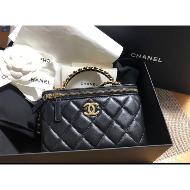 CHANEL(シャネル)の新作！！　シャネル　ヴァニティバッグ　 レディースのバッグ(ショルダーバッグ)の商品写真