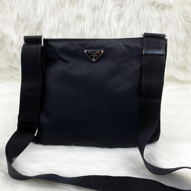 美品】プラダ ショルダーバッグ サコッシュ 三角ロゴ ナイロン
