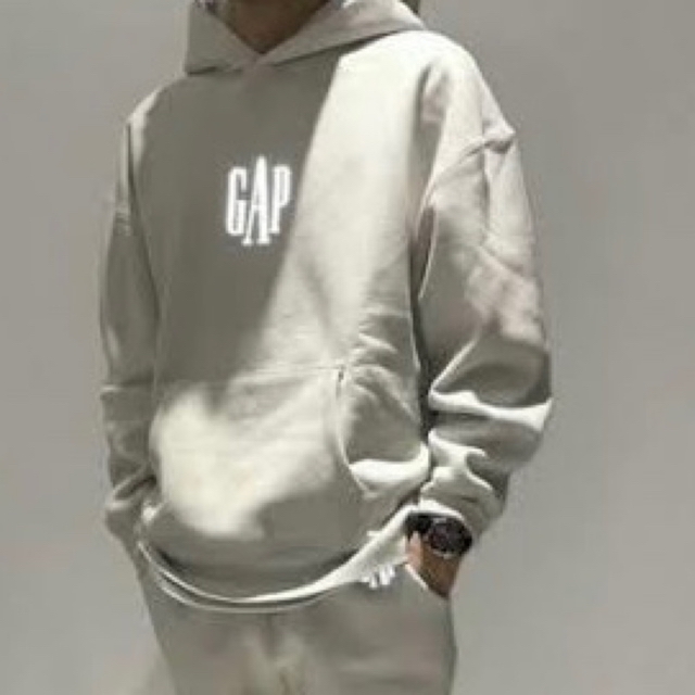 GAP(ギャップ)の光るロゴGAP リフレクター フーディ パーカー メンズのトップス(パーカー)の商品写真