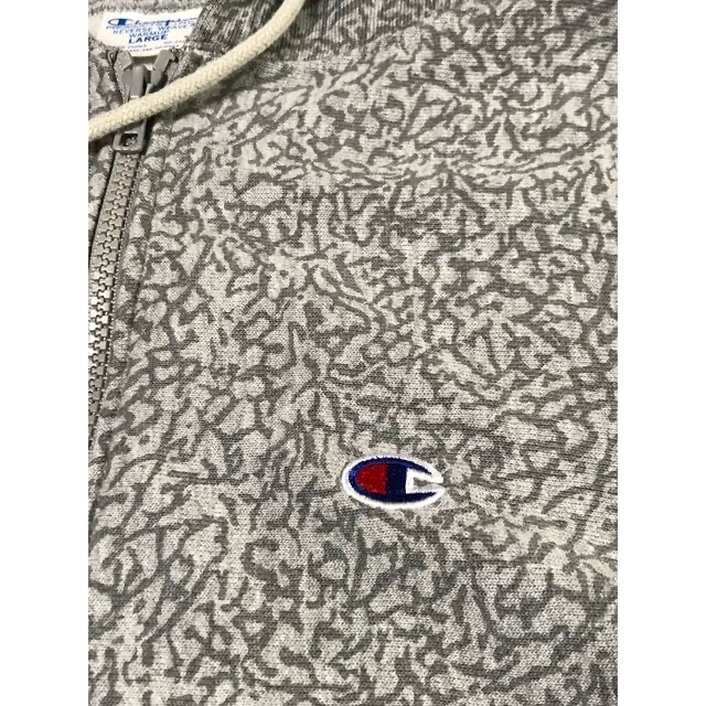 champion チャンピオン KIKS TYO スウェット パーカーセメント