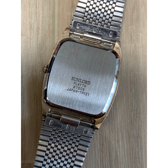 SUNLORD PLAYTH QUARTZ ゴールド腕時計 メンズの時計(腕時計(アナログ))の商品写真