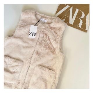 ザラ(ZARA)の新品タグ付ZARA💗エコファーベスト152㎝(毛皮/ファーコート)