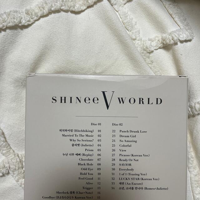 SHINee(シャイニー)のSHINee World Ⅴ in SEOUL DVD エンタメ/ホビーのCD(K-POP/アジア)の商品写真
