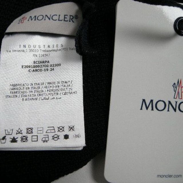 MONCLER(モンクレール)の新品◆モンクレール SCIARPA ロゴ付き ニットストール ニットマフラー メンズのファッション小物(マフラー)の商品写真