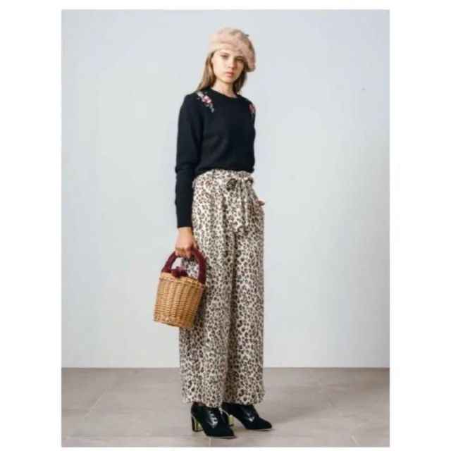 通販 - 【公式】 新品 LilyBrown 石原さとみ リリーブラウン 花柄の