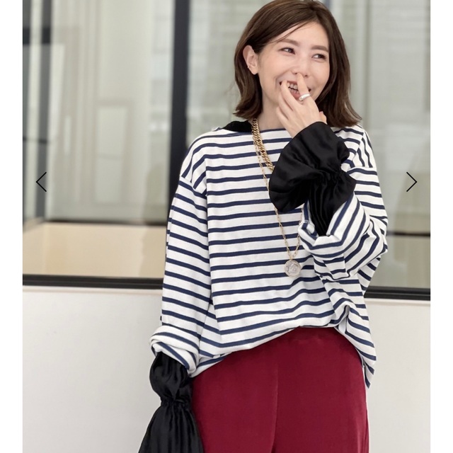 L'Appartement DEUXIEME CLASSE(アパルトモンドゥーズィエムクラス)の新品 完売色KALLMEYER Pleats Blouse ブラック レディースのトップス(シャツ/ブラウス(長袖/七分))の商品写真