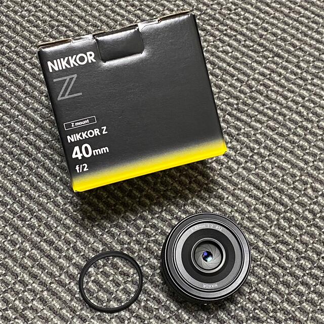 Nikon(ニコン)の【美品】NIKKOR Z 40mm f/2 レンズフィルター付き スマホ/家電/カメラのカメラ(レンズ(単焦点))の商品写真