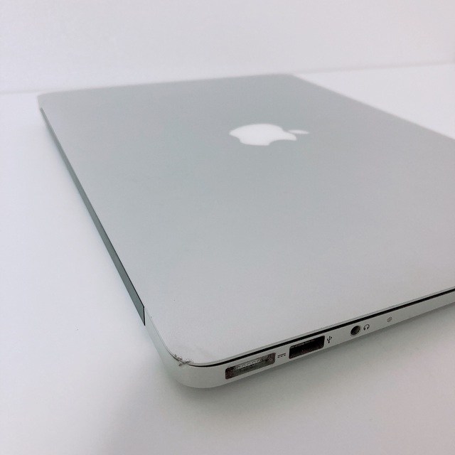 MacBook Air 高速SSD121GB i5 パソコン PC 充電器付 送料無料 51.0%OFF
