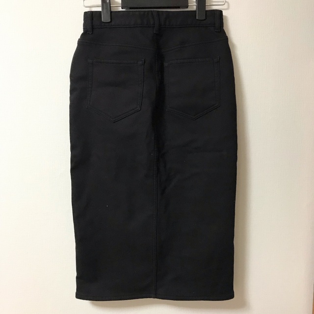 GU(ジーユー)の【GU】裏起毛デニムタイトスカート ブラック レディースのスカート(ロングスカート)の商品写真